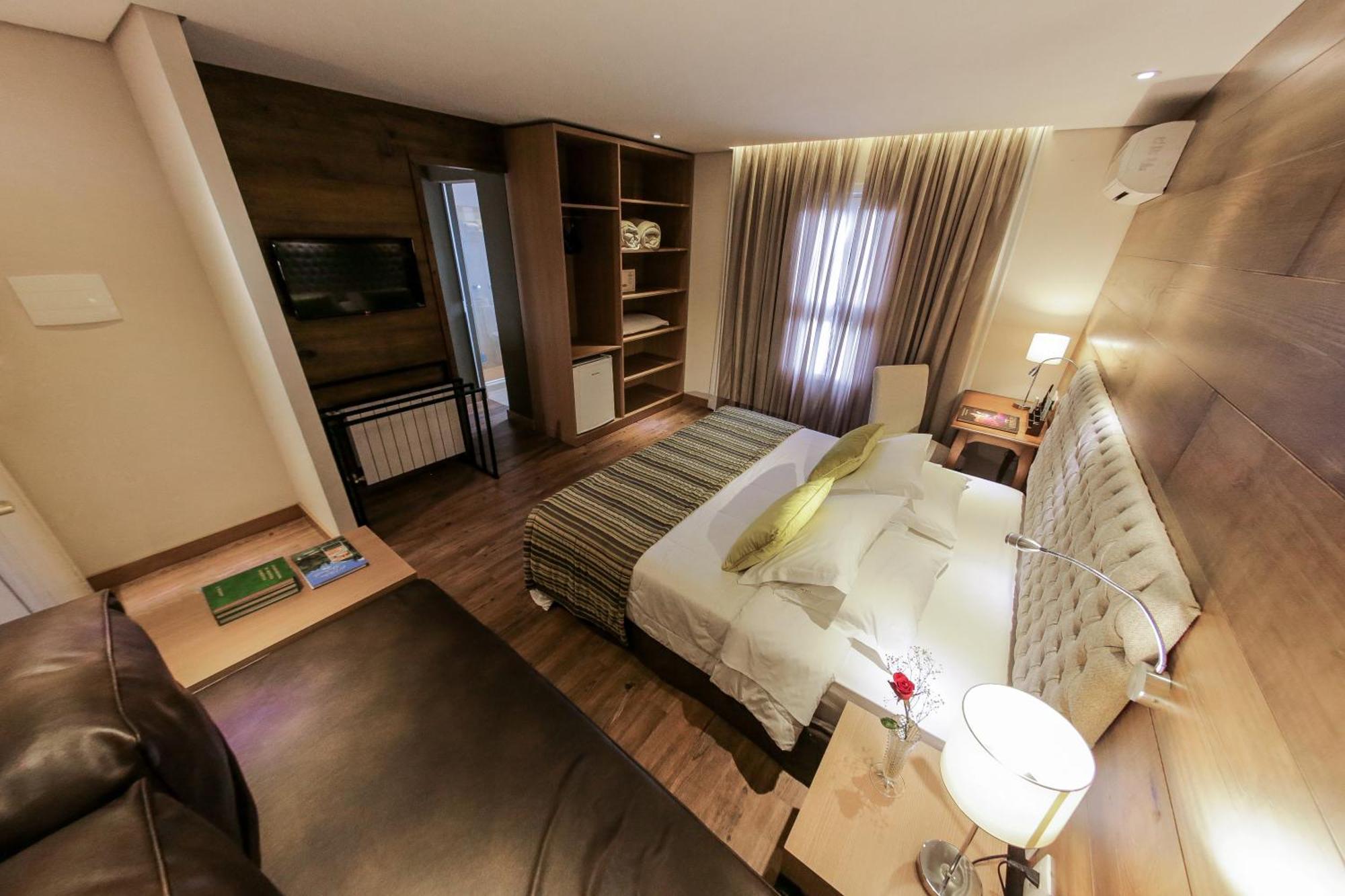 فندق بافاريا سبورت غرامادو المظهر الخارجي الصورة A room at the hotel